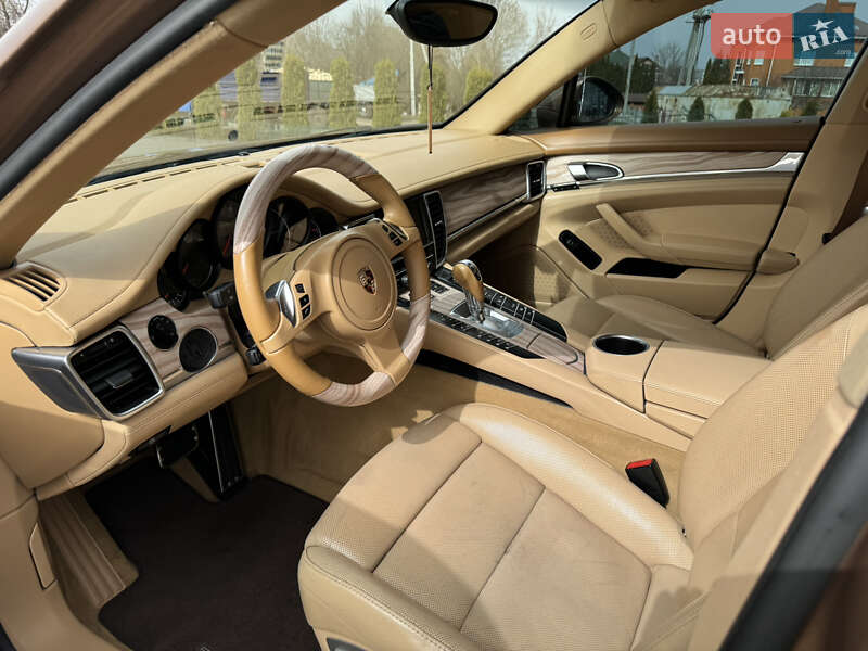 Фастбек Porsche Panamera 2011 в Хмельницькому фото 14 Фастбек Porsche Panamera 2011 в Хмельницькому
