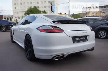 Porsche Panamera 2011