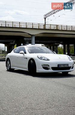 Porsche Panamera 2011