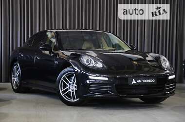 Porsche Panamera 2013