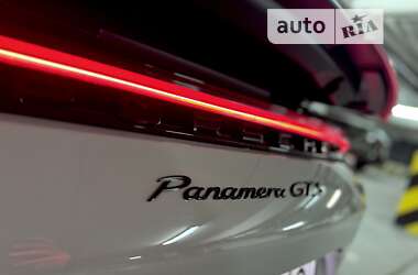 Фастбэк Porsche Panamera 2021 в Днепре