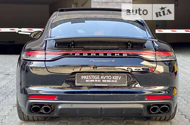 Фастбек Porsche Panamera 2022 в Києві
