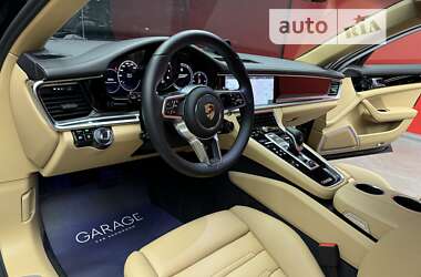 Фастбэк Porsche Panamera 2017 в Киеве