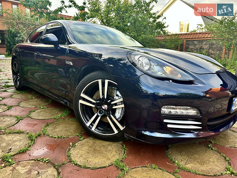Porsche Panamera 2013