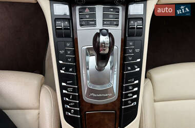 Фастбэк Porsche Panamera 2011 в 