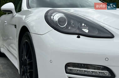 Фастбэк Porsche Panamera 2011 в 