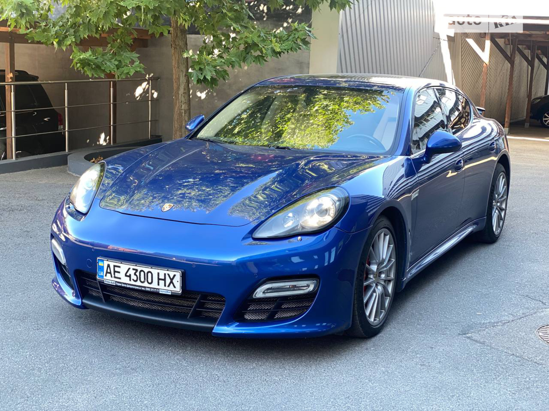2011 Porsche Panamera - мініатюра 3