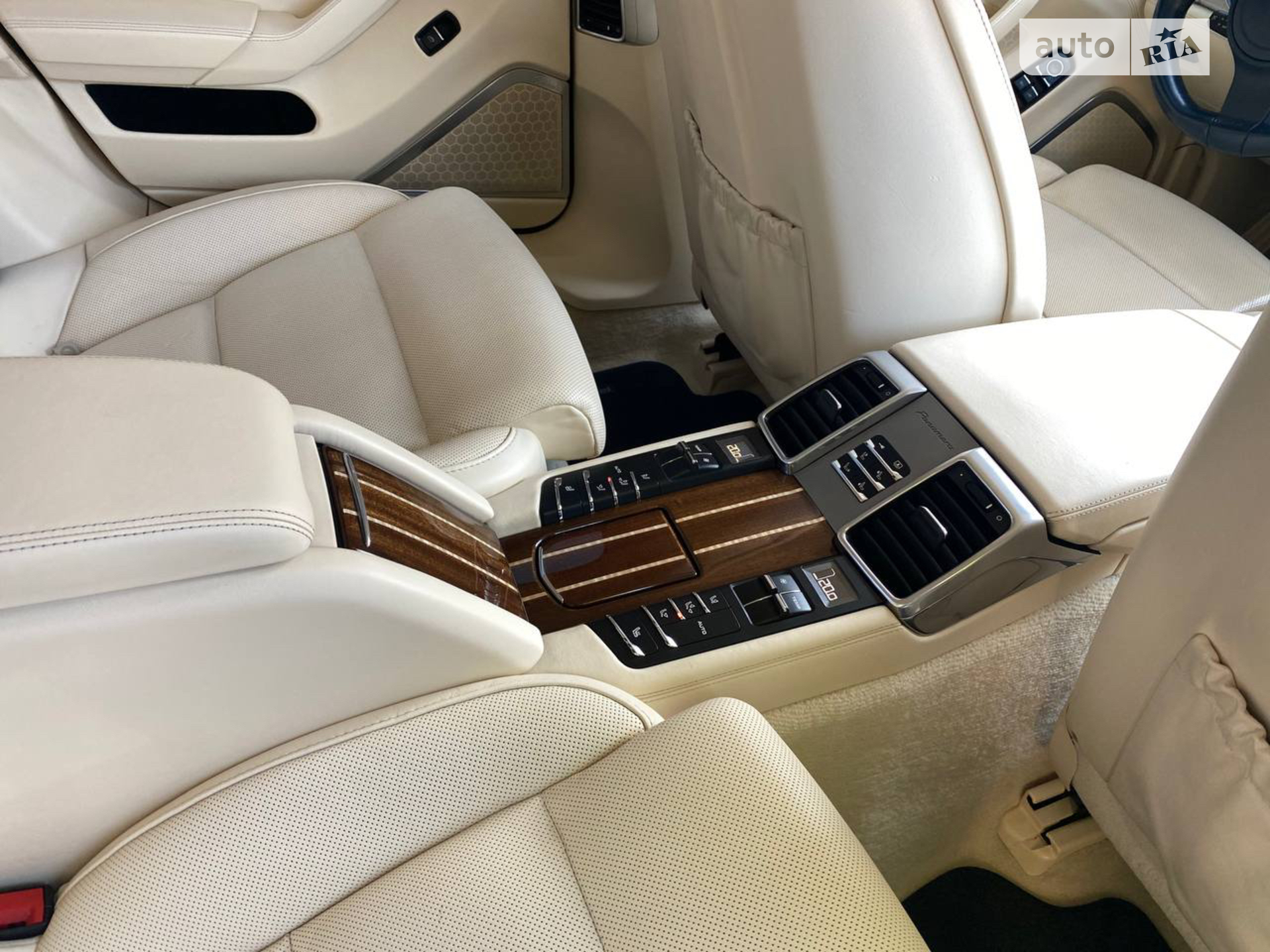 2011 Porsche Panamera - мініатюра 11