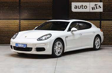 Фастбек Porsche Panamera 2013 в Луцьку