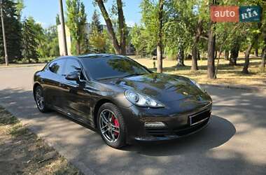 Porsche Panamera 2012