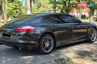 Фастбэк Porsche Panamera 2012 в Кривом Роге