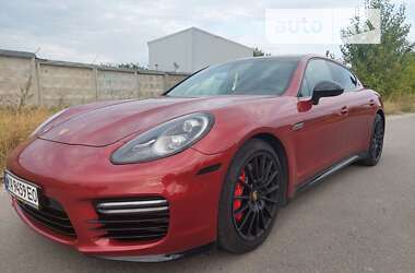 Фастбек Porsche Panamera 2015 в 