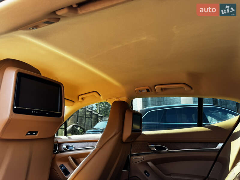 Фастбек Porsche Panamera 2012 в Одесі фото 22 Фастбек Porsche Panamera 2012 в Одесі