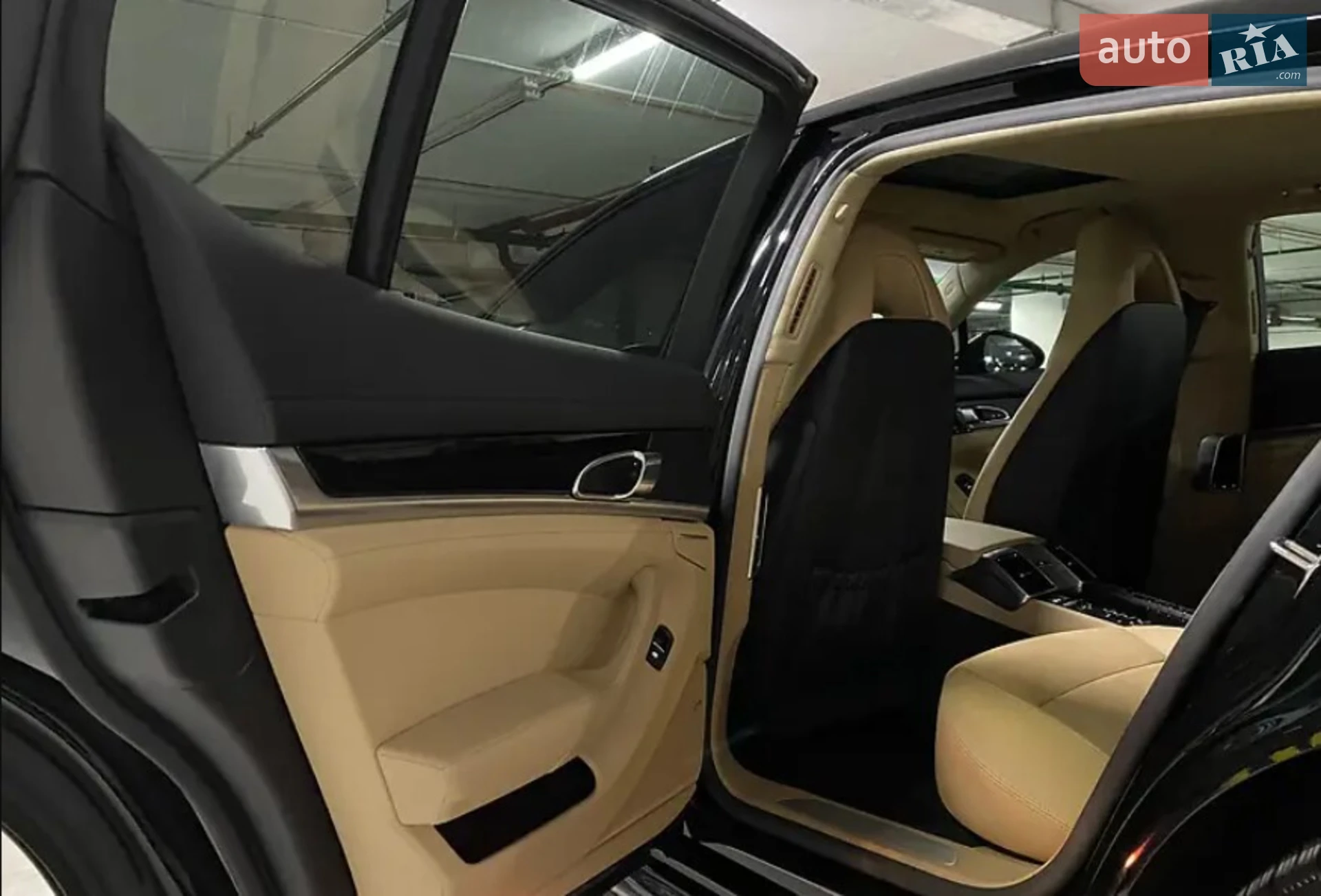 2016 Porsche Panamera - мініатюра 32