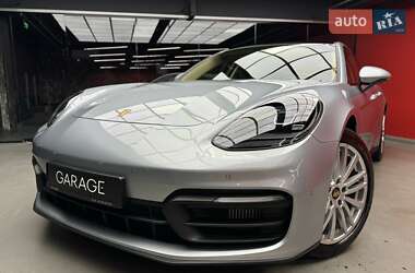 Фастбэк Porsche Panamera 2021 в 