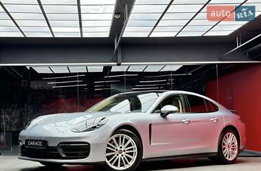 Фастбэк Porsche Panamera 2021 в 