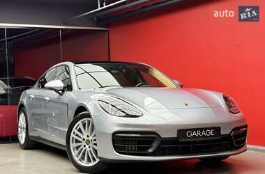 Фастбэк Porsche Panamera 2021 в 