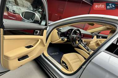 Фастбэк Porsche Panamera 2021 в 
