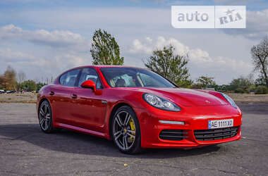 Универсал Porsche Panamera 2016 в Днепре