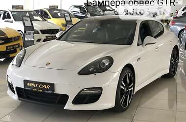 Фастбек Porsche Panamera 2011 в 