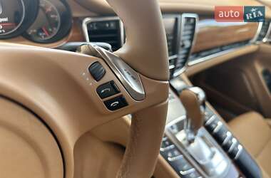 Фастбэк Porsche Panamera 2010 в 