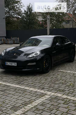 Фастбэк Porsche Panamera 2011 в Коломые