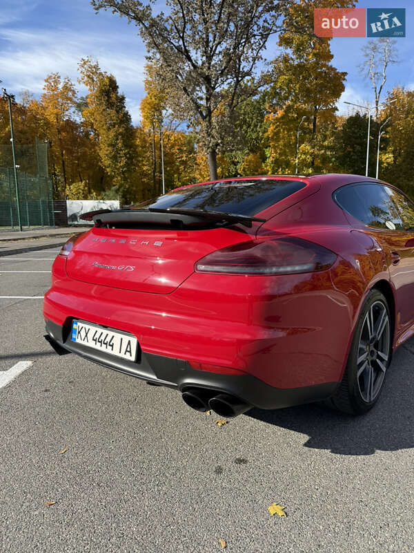 Фастбэк Porsche Panamera 2013 в Харькове