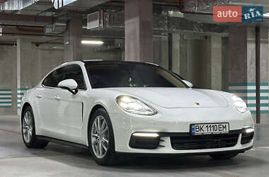 Porsche Panamera 2017