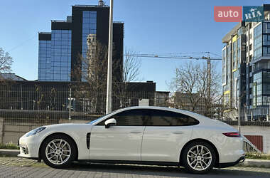 Фастбэк Porsche Panamera 2017 в 