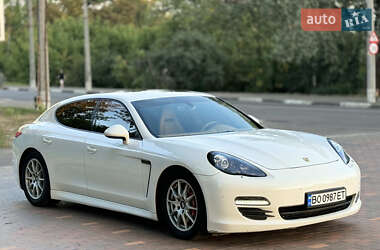 Фастбэк Porsche Panamera 2010 в Сумах