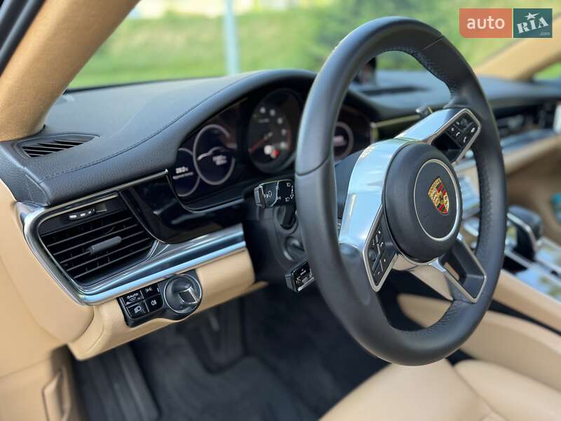 Фастбэк Porsche Panamera 2020 в Виннице