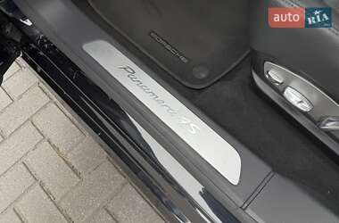 Фастбэк Porsche Panamera 2014 в Киеве