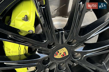 Фастбэк Porsche Panamera 2017 в 