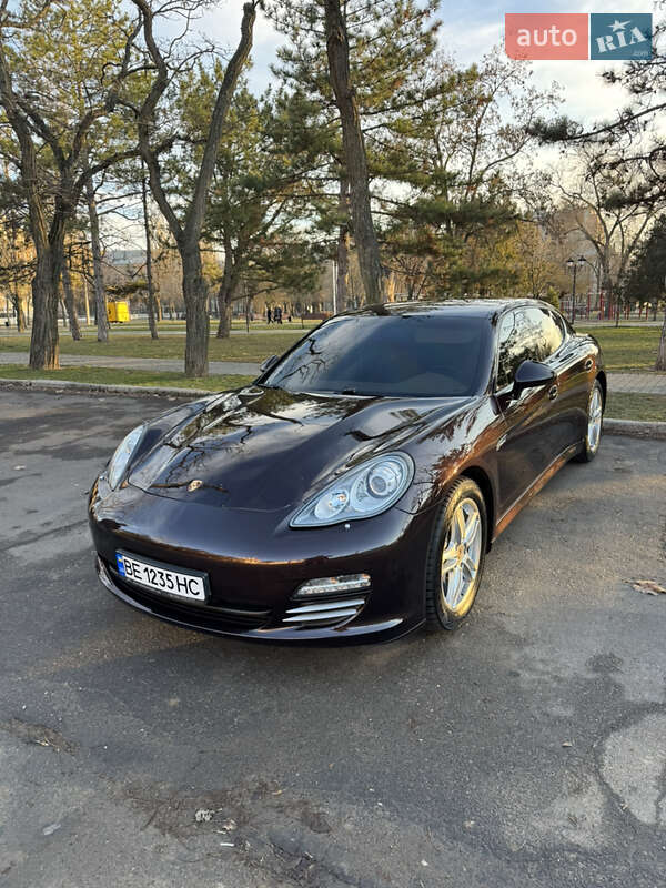 Porsche Panamera 2012