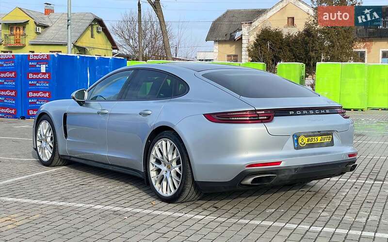 Фастбэк Porsche Panamera 2017 в Коломые
