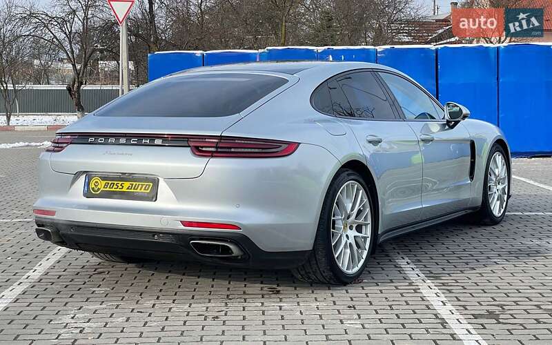 Фастбэк Porsche Panamera 2017 в Коломые