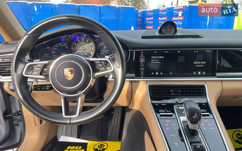 Фастбэк Porsche Panamera 2017 в Коломые