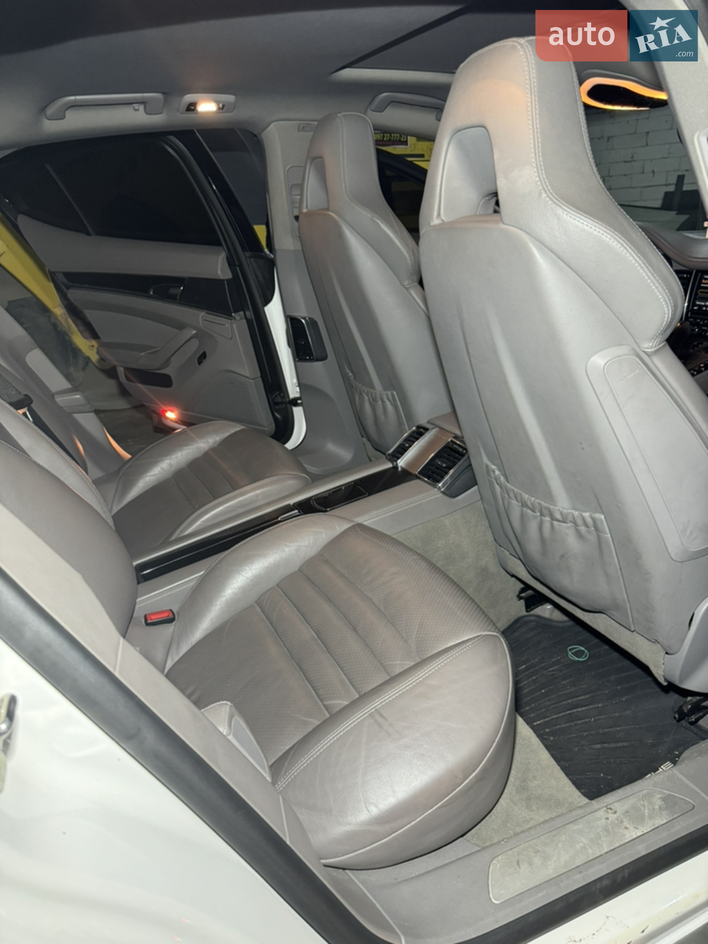2010 Porsche Panamera - мініатюра 19