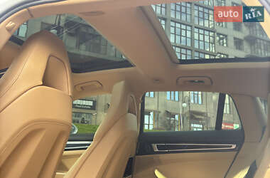 Фастбэк Porsche Panamera 2017 в 