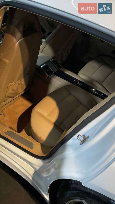 Фастбек Porsche Panamera 2013 в Києві