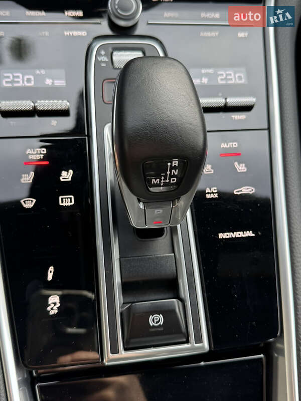 Фастбек Porsche Panamera 2018 в Одесі