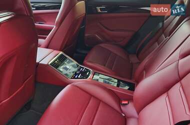 Фастбэк Porsche Panamera 2017 в 