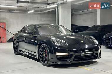 Porsche Panamera 2015