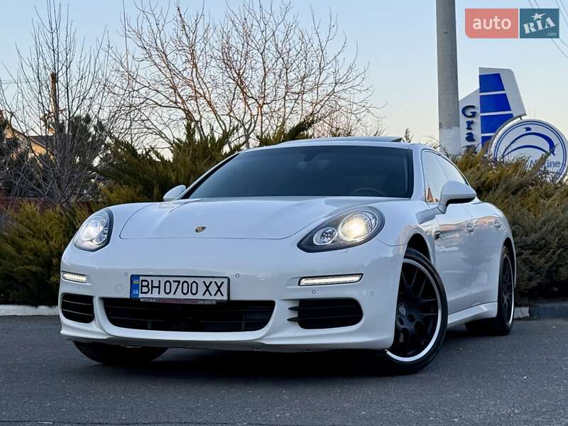 Фастбэк Porsche Panamera 2013 в Одессе фото 10 Фастбэк Porsche Panamera 2013 в Одессе