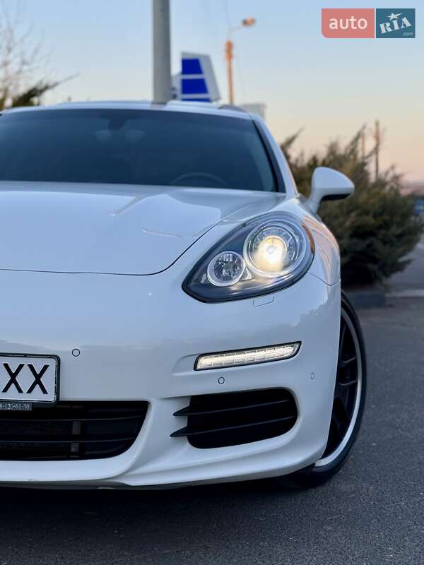Фастбэк Porsche Panamera 2013 в Одессе фото 15 Фастбэк Porsche Panamera 2013 в Одессе