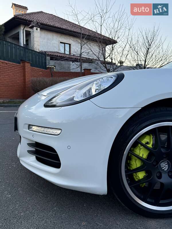 Фастбэк Porsche Panamera 2013 в Одессе фото 17 Фастбэк Porsche Panamera 2013 в Одессе