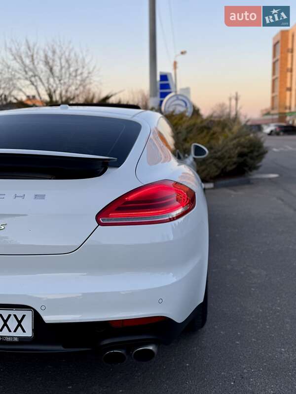 Фастбэк Porsche Panamera 2013 в Одессе фото 45 Фастбэк Porsche Panamera 2013 в Одессе