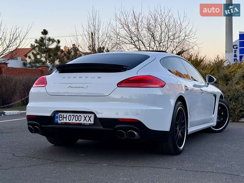 Фастбэк Porsche Panamera 2013 в Одессе фото 46 Фастбэк Porsche Panamera 2013 в Одессе
