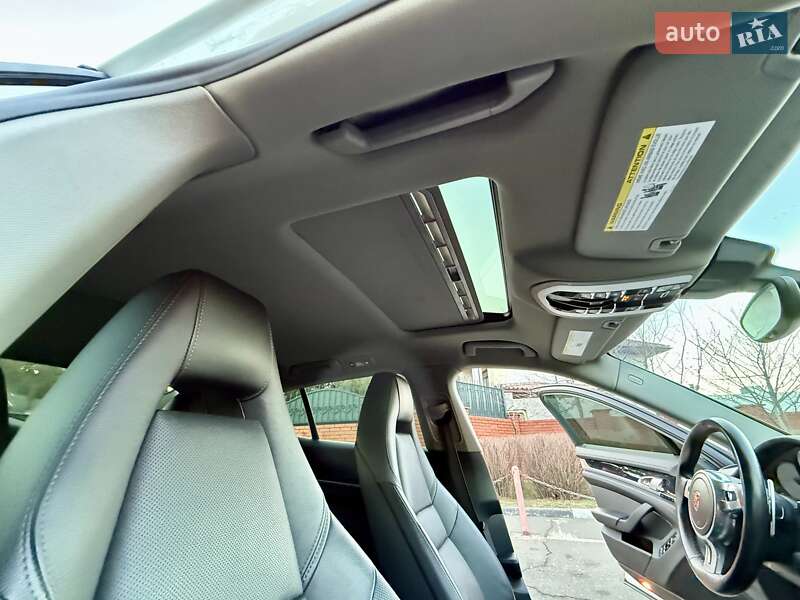 Фастбэк Porsche Panamera 2013 в Одессе фото 103 Фастбэк Porsche Panamera 2013 в Одессе