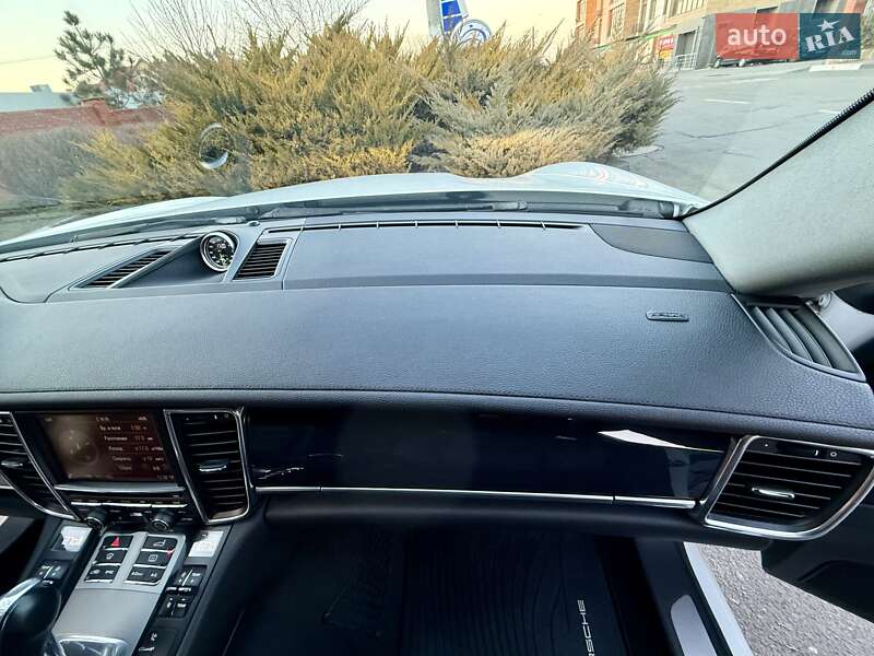 Фастбэк Porsche Panamera 2013 в Одессе фото 115 Фастбэк Porsche Panamera 2013 в Одессе